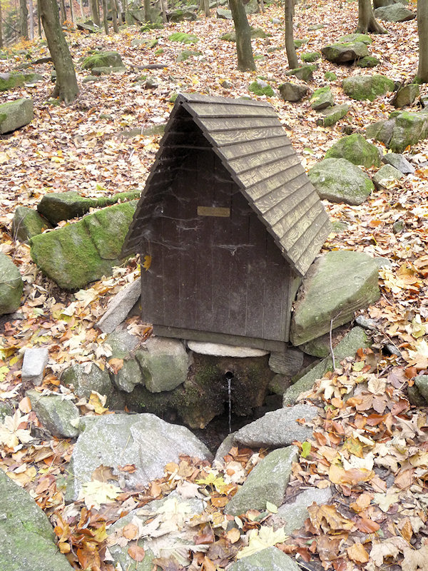 studánka V Modlivém dole (2408)
