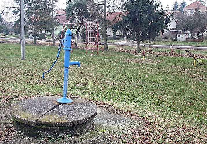 studna bez jména (2461)