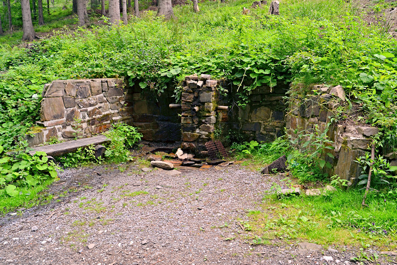 studánka Trojpramen (2504)
