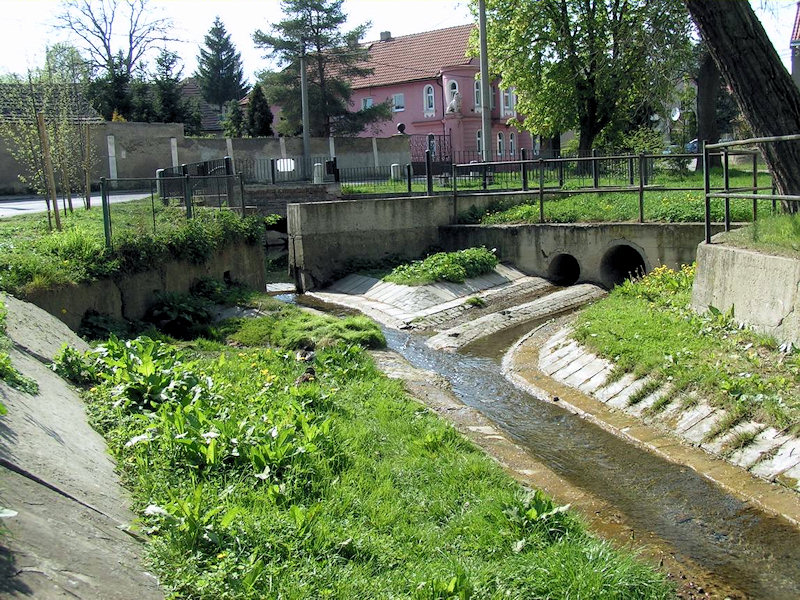 pramen Ouvalka (2515)