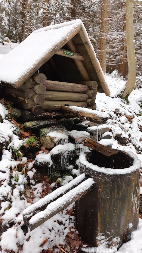 studánka Velký kotel (2566)