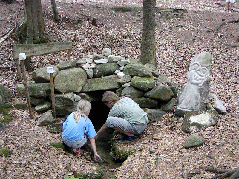Studánka Panny Marie (2807)