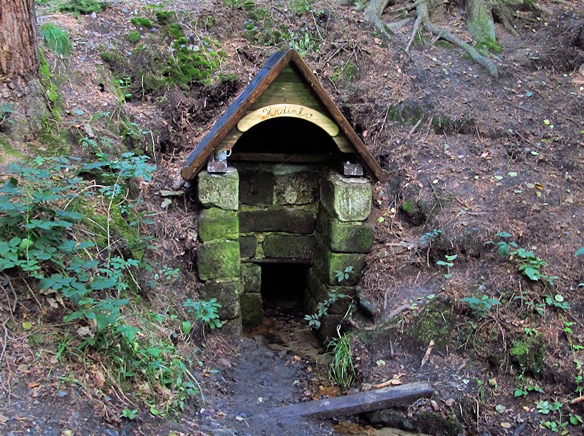 studánka Hrdinka (2959)