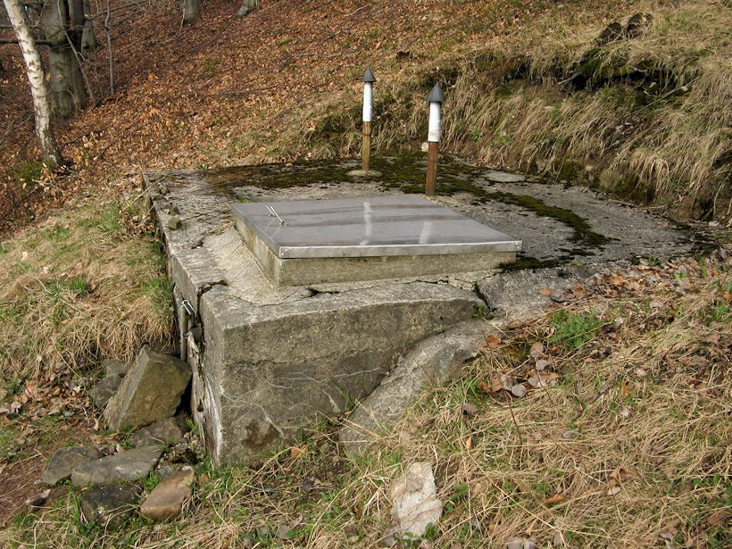studna bez jména (2989)