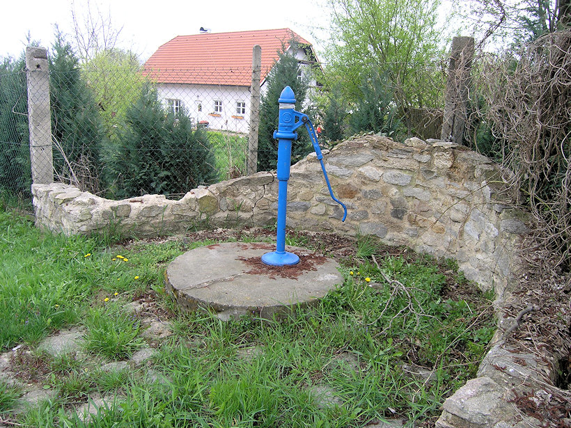 studna bez jména (3154)