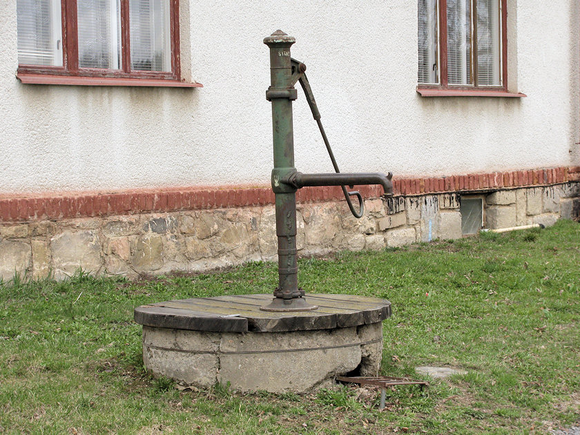 studna bez jména (3247)
