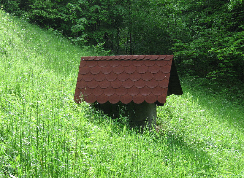 studna bez jména (3331)