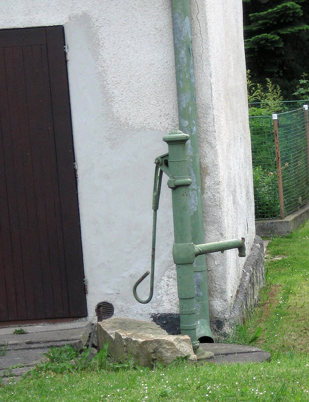 studna bez jména (3438)