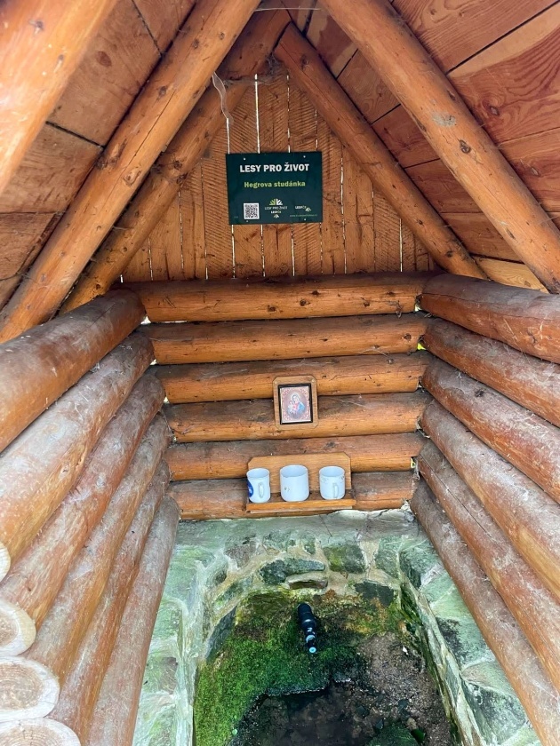 studánka Hegrova (3465)