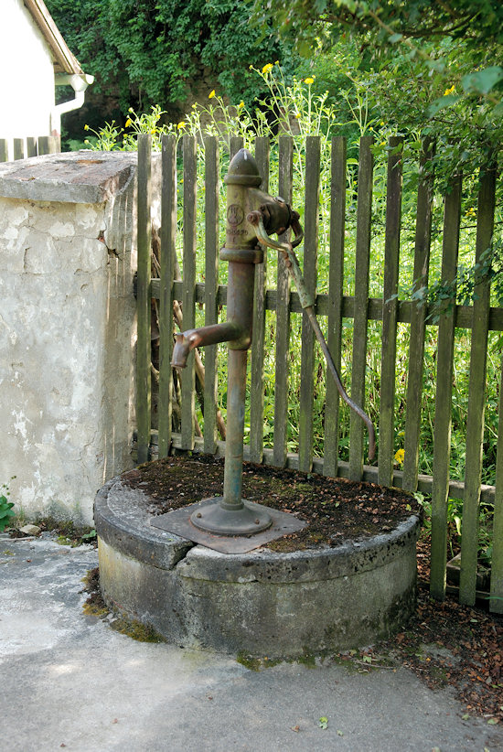 studna bez jména (3645)