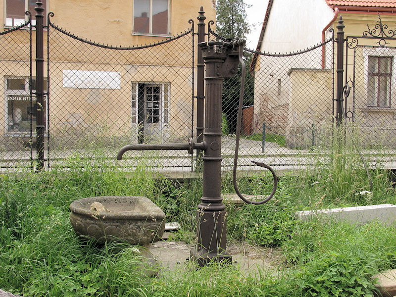 studna bez jména (3696)