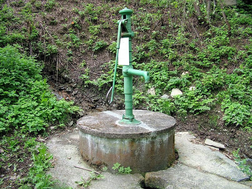 Těchanovská studna (3758)