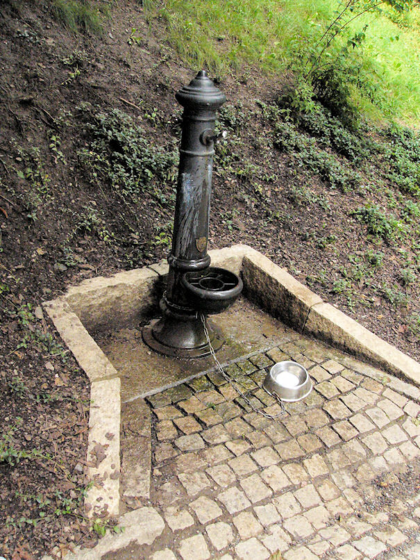 jiný vodní zdroj U misky (3759)