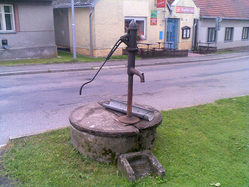 studna bez jména (3957)