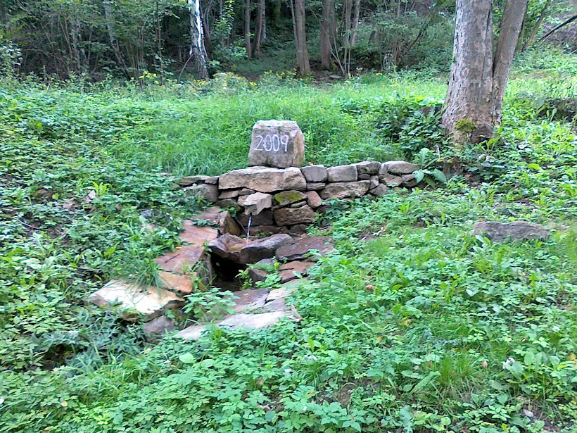 studánka Pod Ostrou horou (3962)