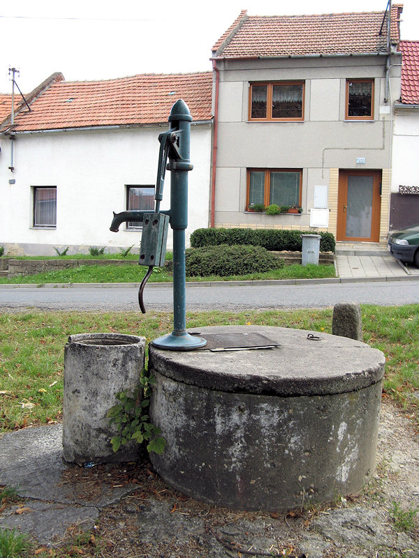 studna bez jména (3994)