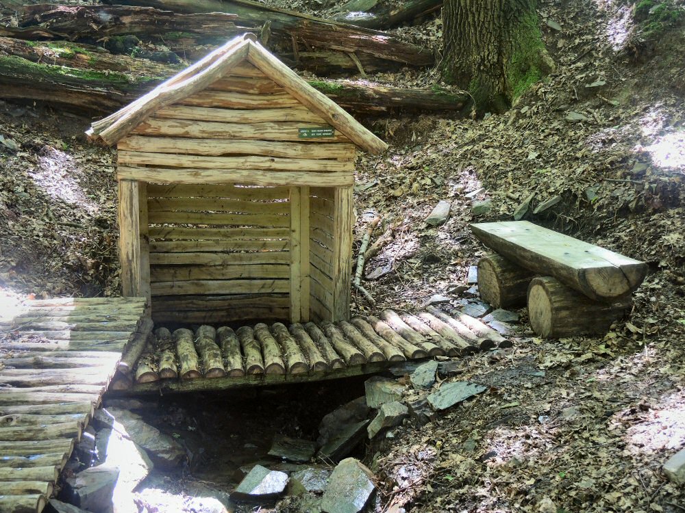 studánka Mariánský pramen (4032)