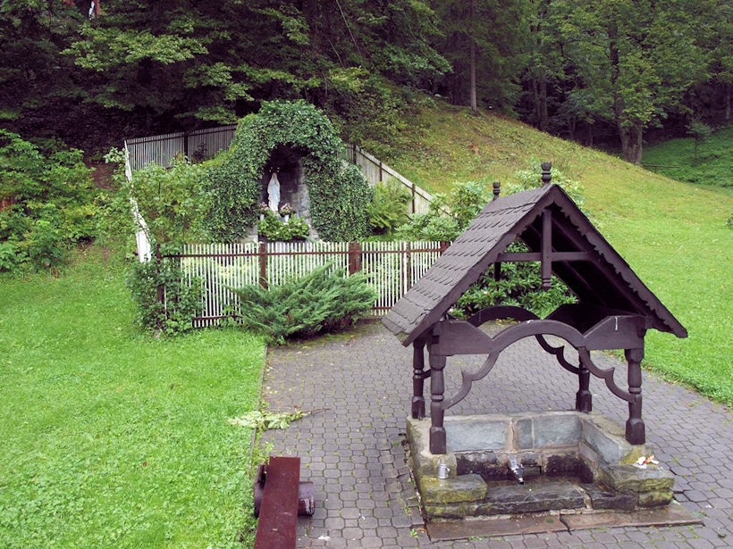 studánka Pramen Panny Marie Lurdské (4052)