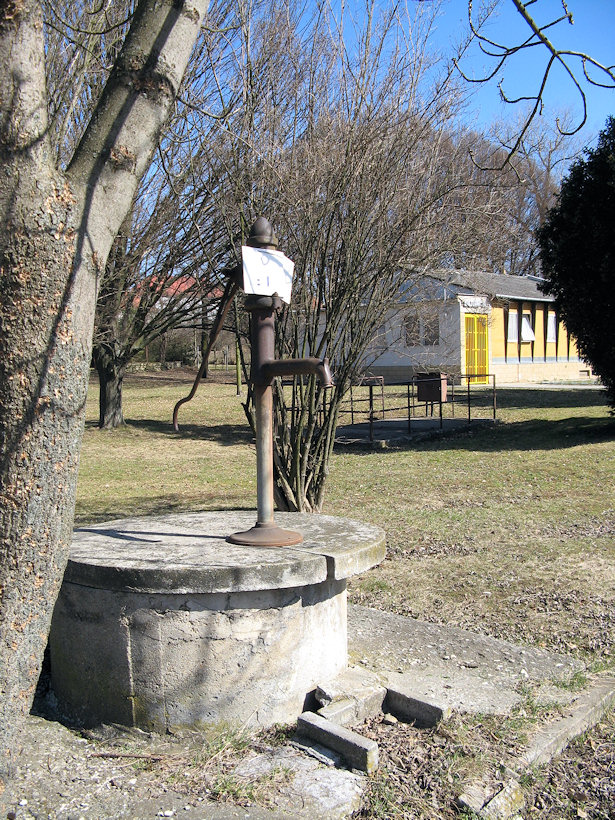 studna bez jména (4459)