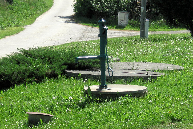 studna bez jména (4648)