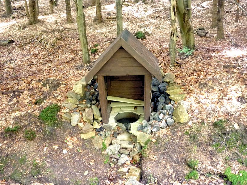 studánka Pod Kajetánem (4742)
