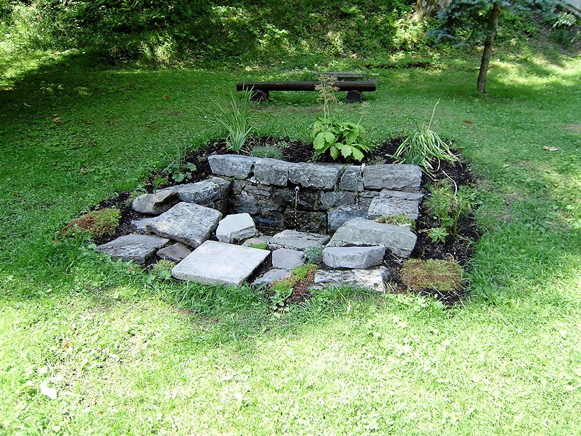 studánka Svatomariánský pramen (5919)
