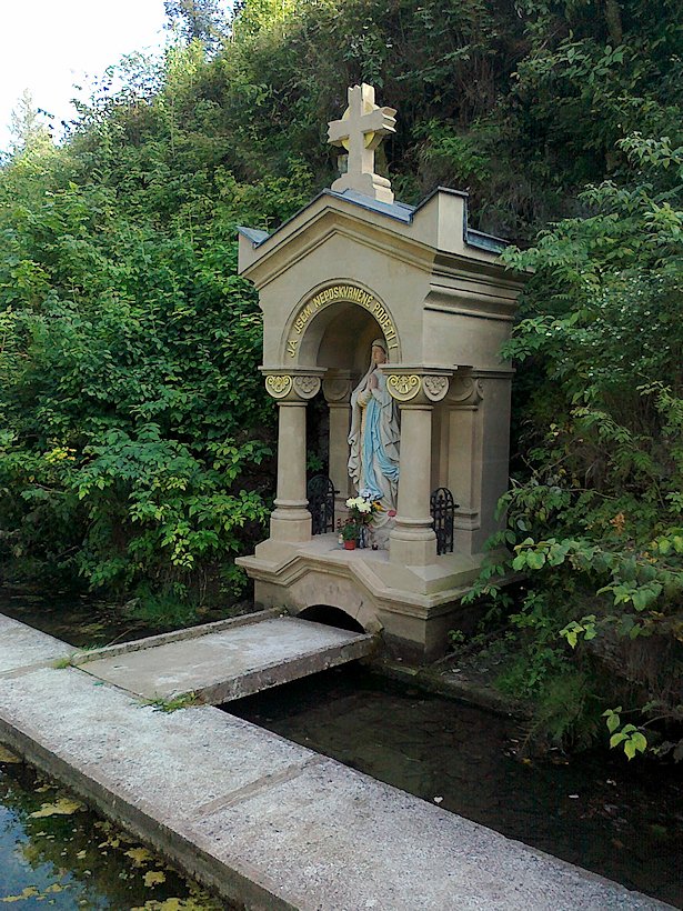 studánka Fialový pramen (6087)