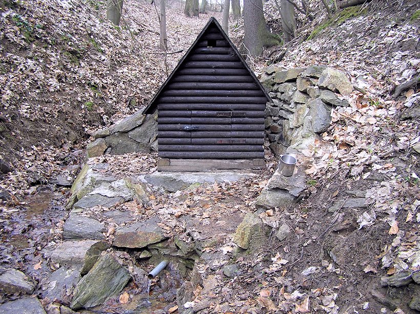 studánka Pod Pasníkem (6589)