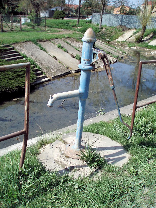 studna bez jména (6694)
