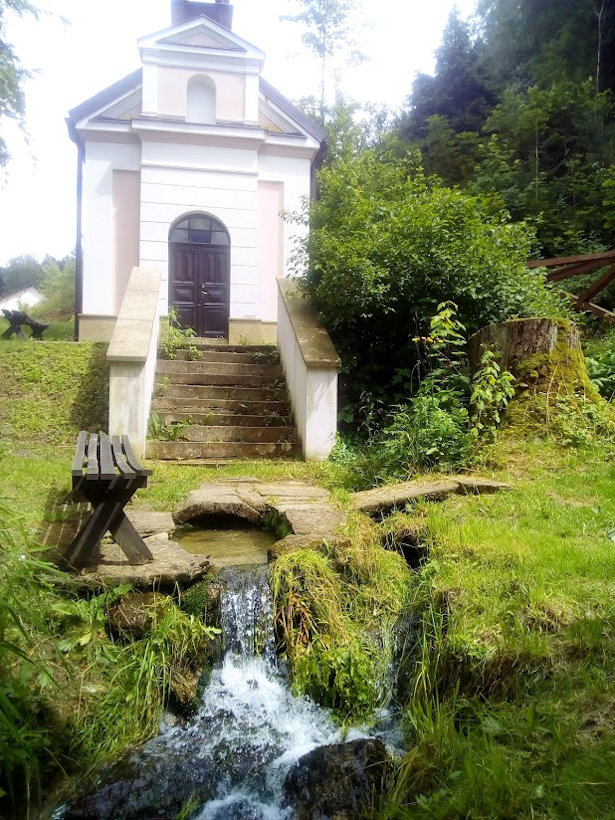 studánka V Klopotech (6787)