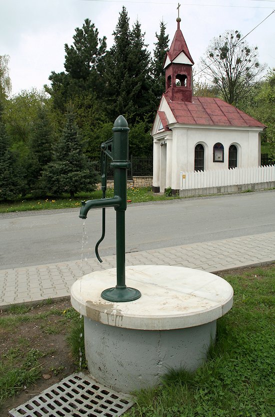 Studna u kapličky (6808)