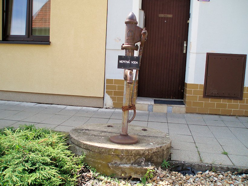 studna bez jména (6978)