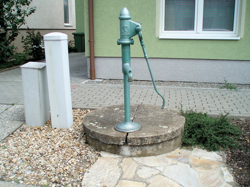 studna bez jména (6979)