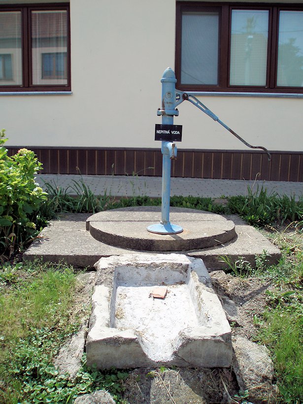 studna bez jména (6982)