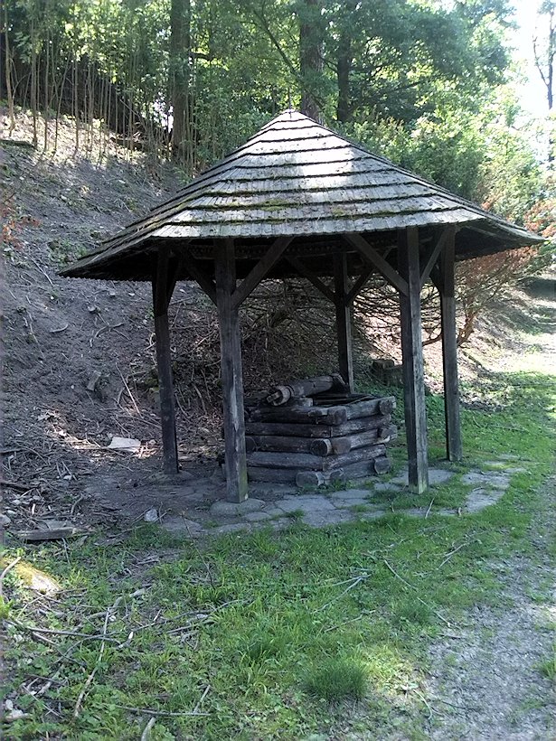 studna Pod Starým hradem (7016)