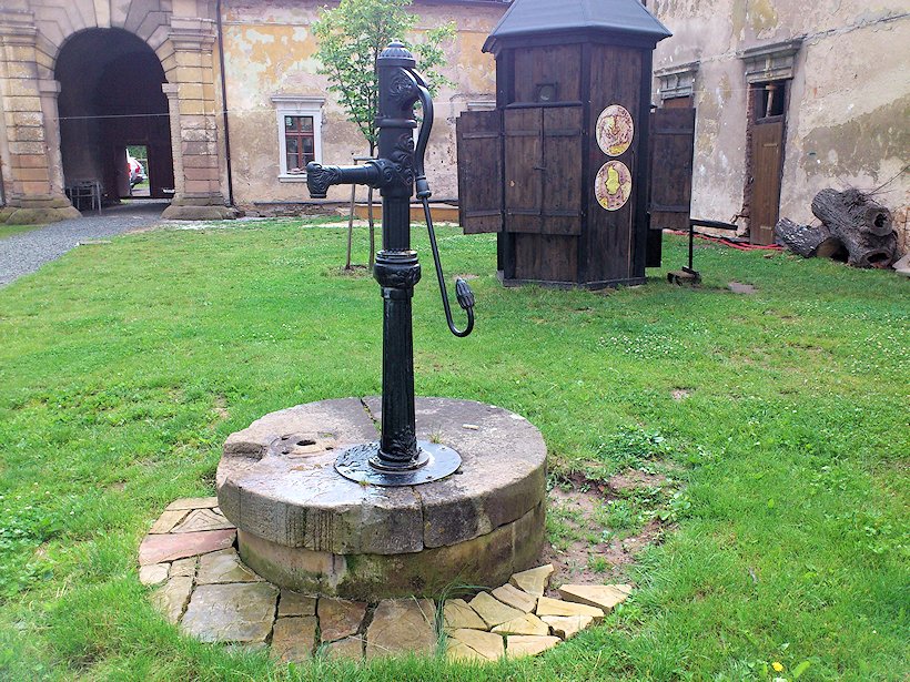 studna bez jména (7032)