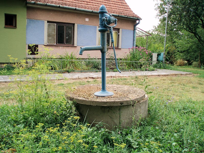 studna bez jména (7394)