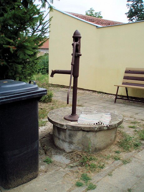 studna bez jména (7417)