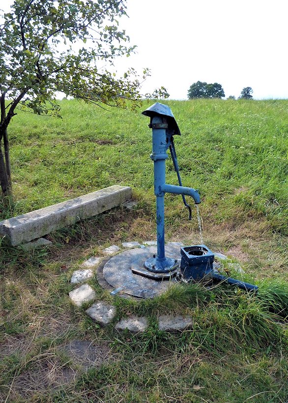 studna bez jména (7446)