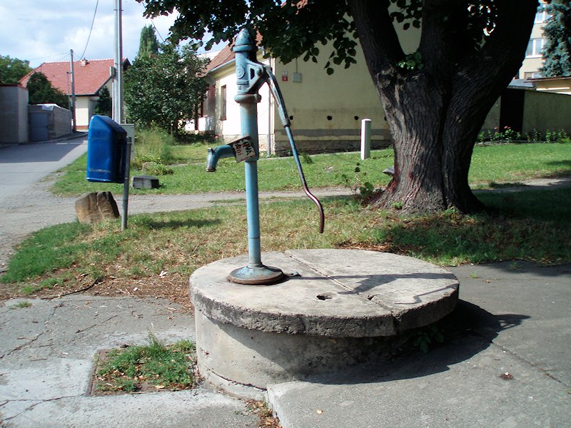 studna bez jména (7464)