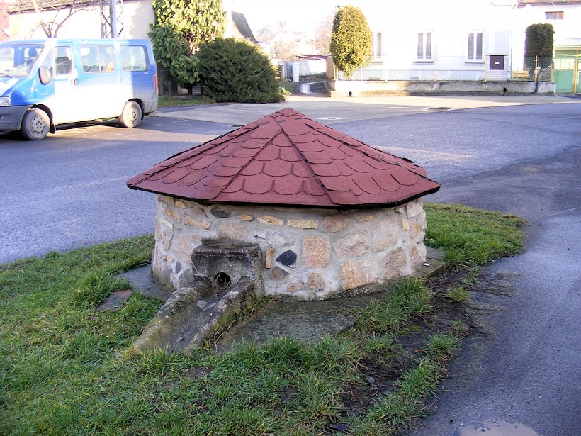 studna bez jména (7887)