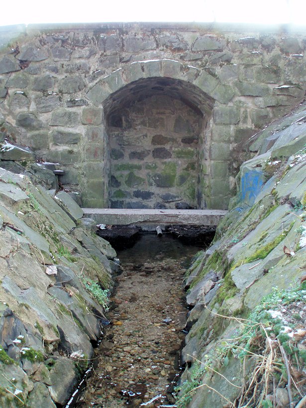 studánka bez jména (7930)