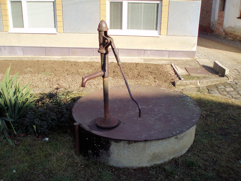 studna bez jména (7978)