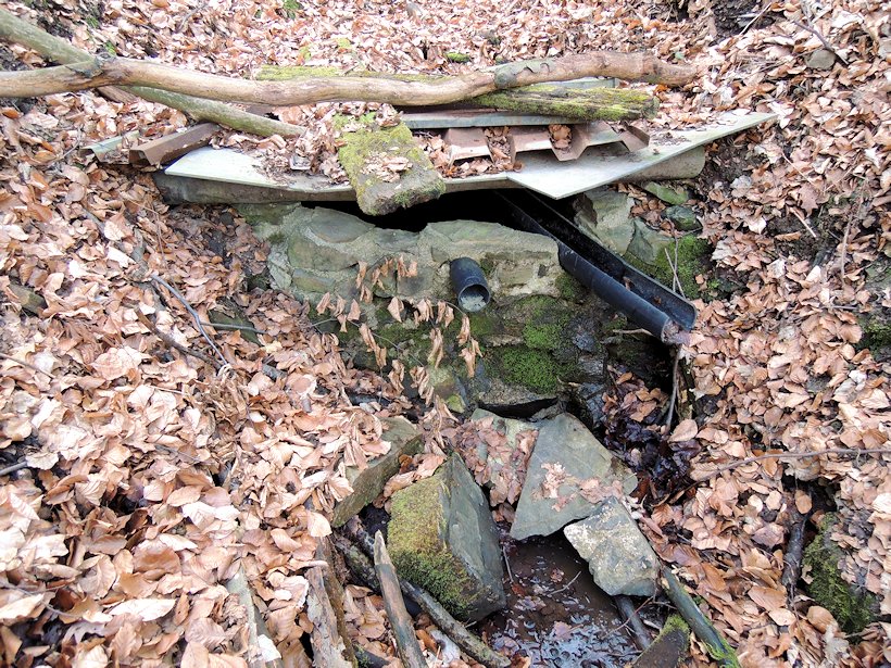 pramen Nad lomem Pohádka (Trhůvka) (8094)