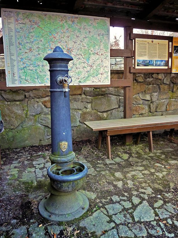 jiný vodní zdroj bez jména (8101)