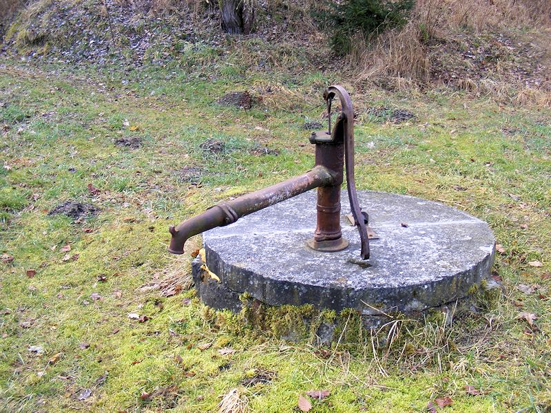 studna bez jména (8102)