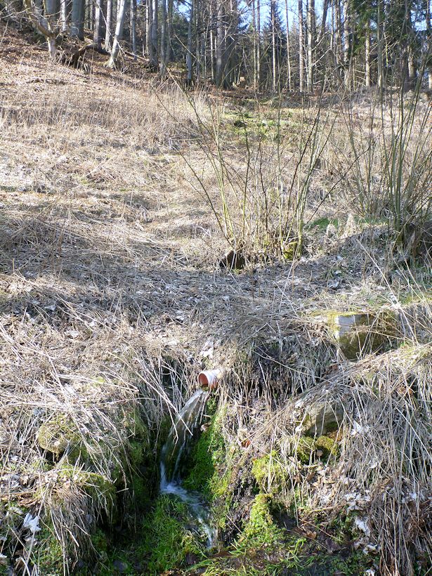 pramen U třech chat (8153)