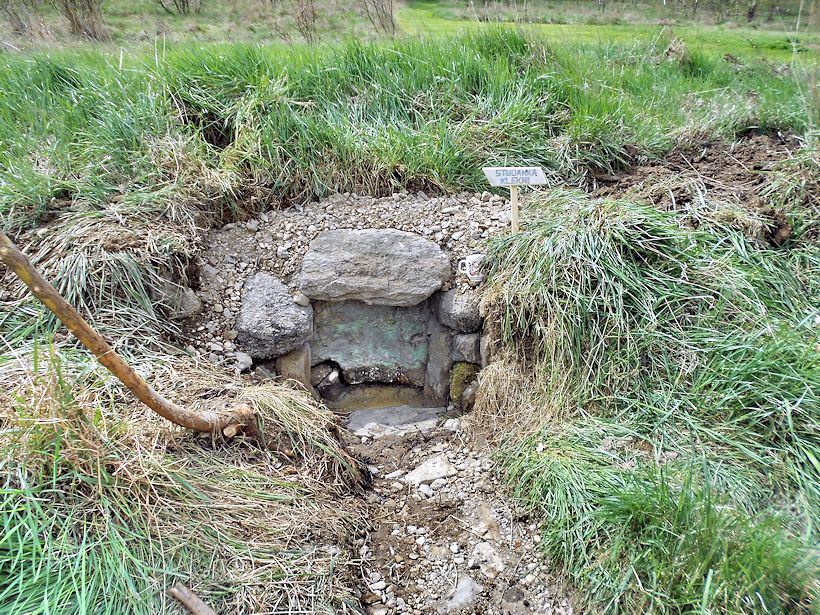 Studánka Klekní (8351)