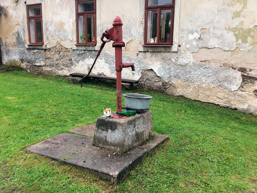 studna bez jména (8387)