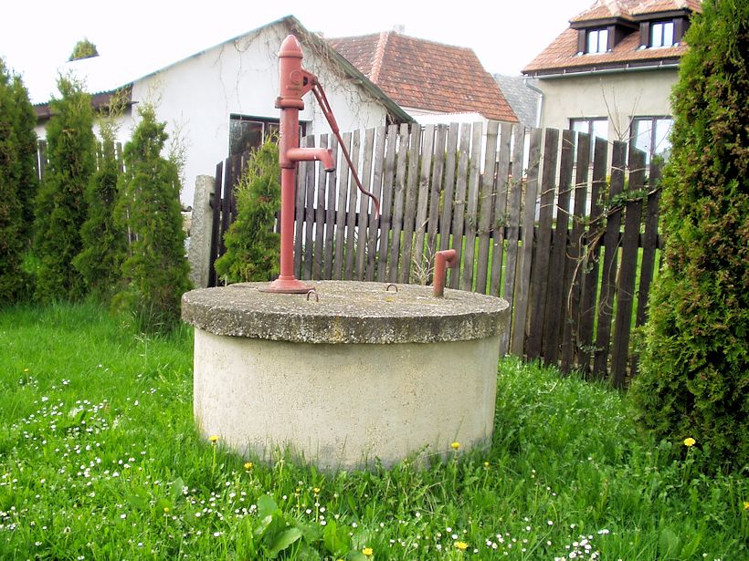 studna bez jména (8447)